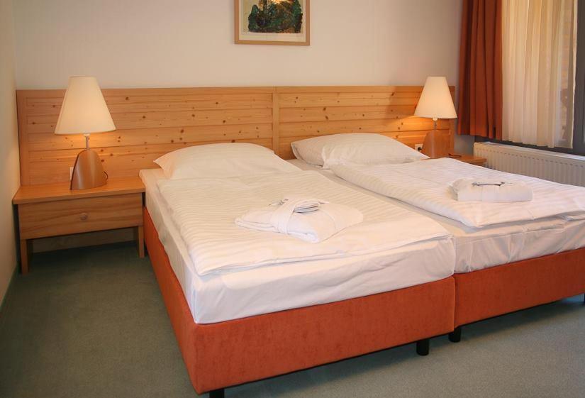 Hotel Bergkristall فيلدالبين المظهر الخارجي الصورة